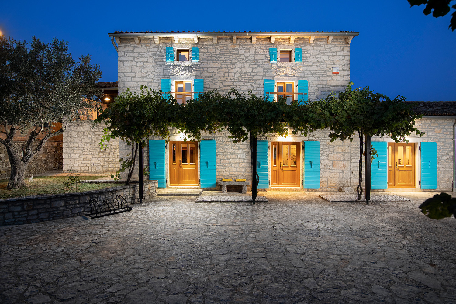 Enjoy an Idyllic Vacation - Perfect Place for Family Tourism, Gastronomic Diversity, and Outdoor Activities, Villa Azzurra with Pool, Kurili, Istria, Croatia Kurili